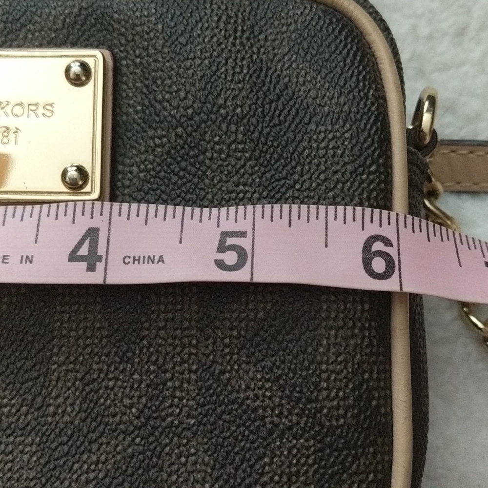 Michael Kors leather mini purse - Picture 7 of 8